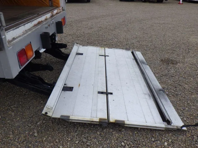 いすゞ フォワード PDG-FTR34T2(2WD)の写真12