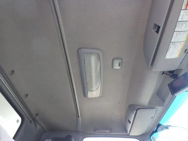 いすゞ フォワード PDG-FTR34T2(2WD)の写真24