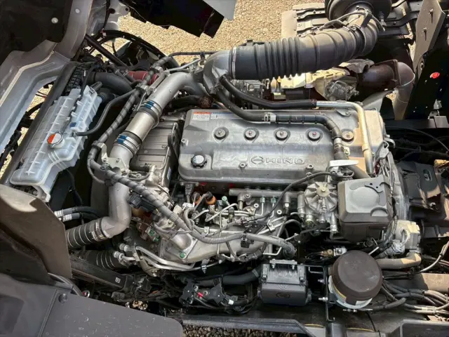 日野 プロフィア 2DG-FW1AHCの写真19