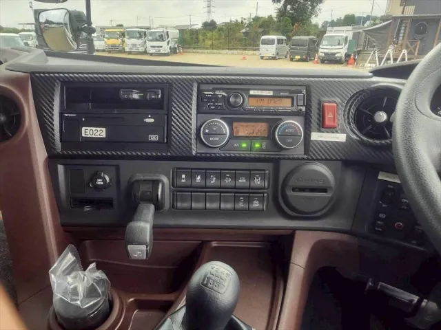 日野 プロフィア 2DG-FS1AHC(6x4)の写真22