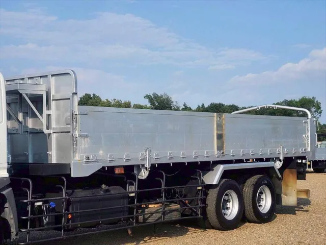 日野 プロフィア QPG-FS1AWEA(6x4)の写真6