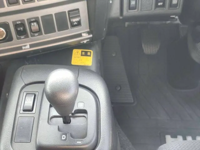 日野 プロフィア QPG-FS1AWEA(6x4)の写真23