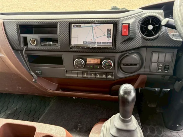 日野 レンジャー 2PG-FD2ABA(2WD)の写真22