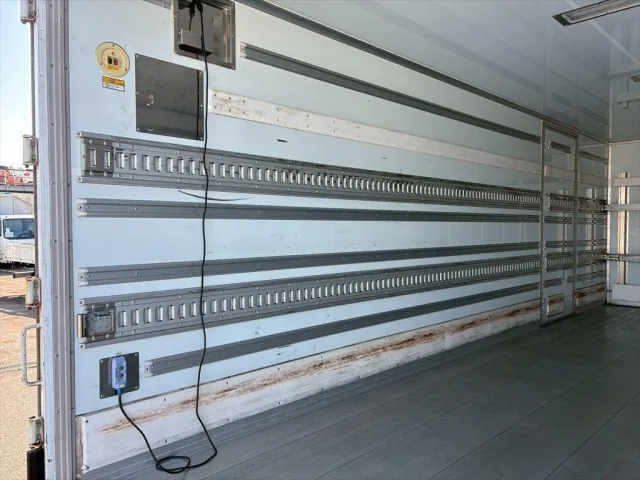 日野 レンジャー 2KG-FC2ABG(2WD)の写真9