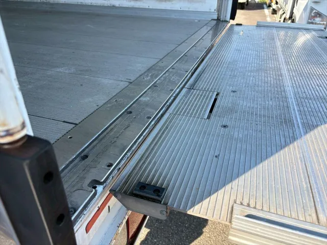 日野 レンジャー 2KG-FC2ABG(2WD)の写真13