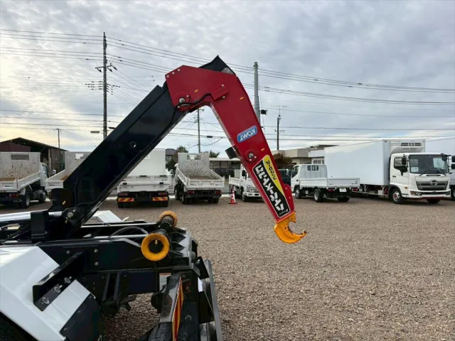 いすゞ フォワード 2RG-FRR90S2(2WD)の写真13