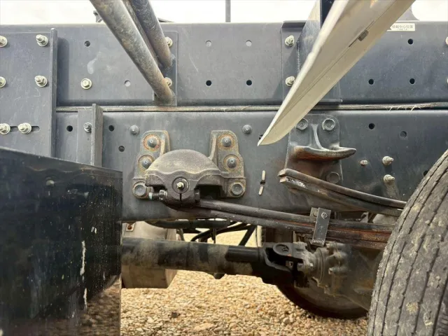 いすゞ フォワード 2RG-FRR90S2(2WD)の写真17