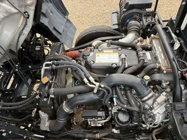 いすゞ フォワード 2RG-FRR90S2(2WD)の写真18