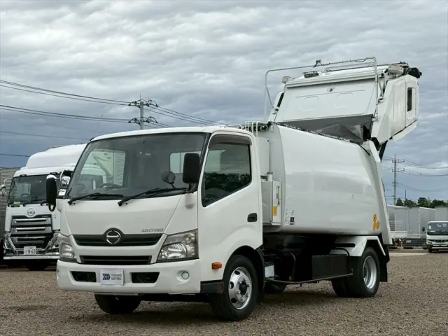 日野 デュトロ TKG-XZU710Mの写真1