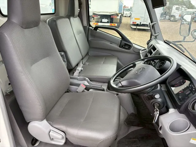 日野 デュトロ TKG-XZU710M(2WD)の写真21