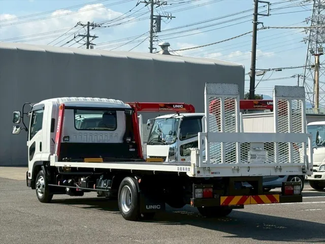 いすゞ フォワード 2RG-FRR90S2(2WD)の写真3