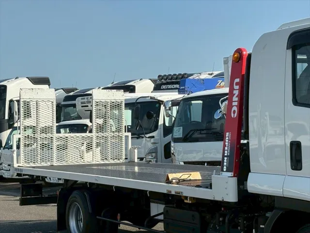 いすゞ フォワード 2RG-FRR90S2(2WD)の写真5