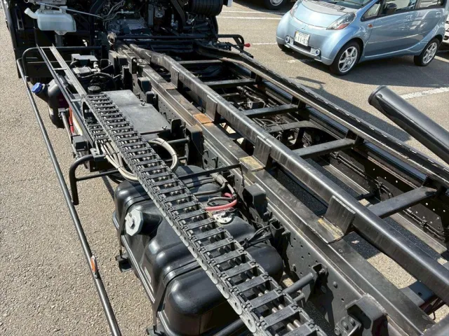 いすゞ フォワード 2RG-FRR90S2(2WD)の写真14