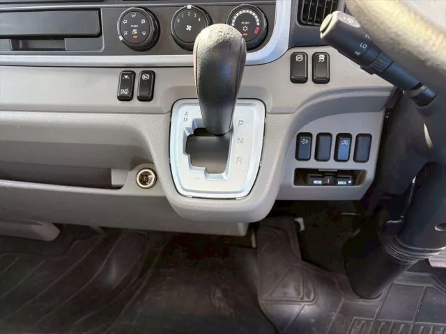 三菱 キャンター 2RG-FBA20(2WD)の写真23