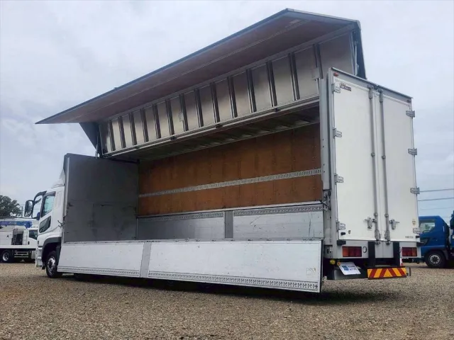 日野 プロフィア 2PG-FS74HZ(6x4)の写真12