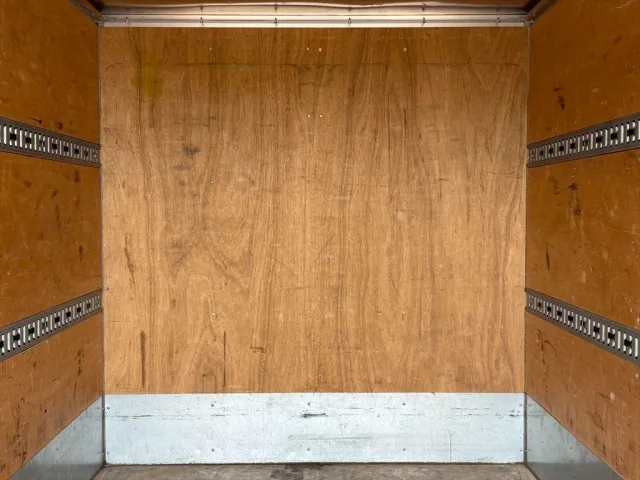 三菱 キャンター 2RG-FBA20(2WD)の写真7