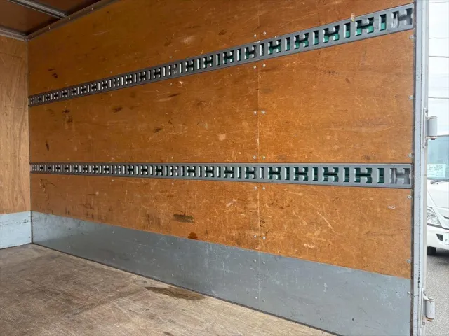 三菱 キャンター 2RG-FBA20(2WD)の写真10