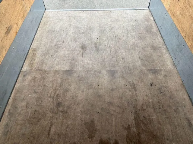 三菱 キャンター 2RG-FBA20(2WD)の写真12