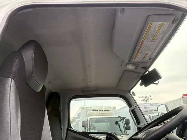 三菱 キャンター 2RG-FBA20(2WD)の写真24