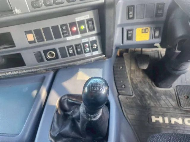 日野 プロフィア BDG-FR1EXYA(6x2)の写真23