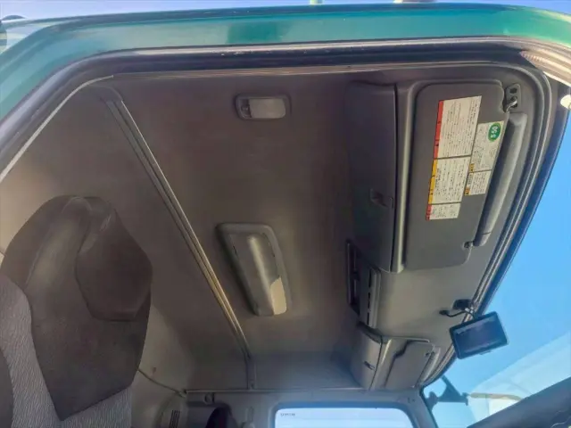 日野 プロフィア BDG-FR1EXYA(6x2)の写真24