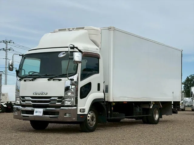 いすゞ フォワード TKG-FRR90T2(2WD)の写真1