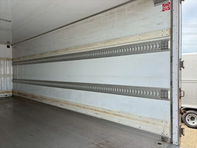 いすゞ フォワード TKG-FRR90T2(2WD)の写真10