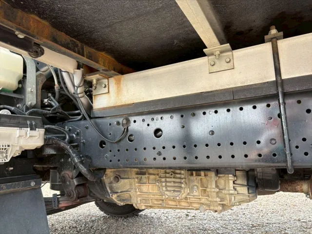 いすゞ フォワード TKG-FRR90T2(2WD)の写真14