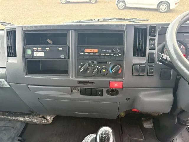 いすゞ エルフ SKG-NPR85YN(2WD)の写真22