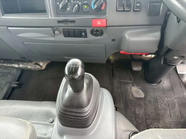 いすゞ エルフ SKG-NPR85YN(2WD)の写真23