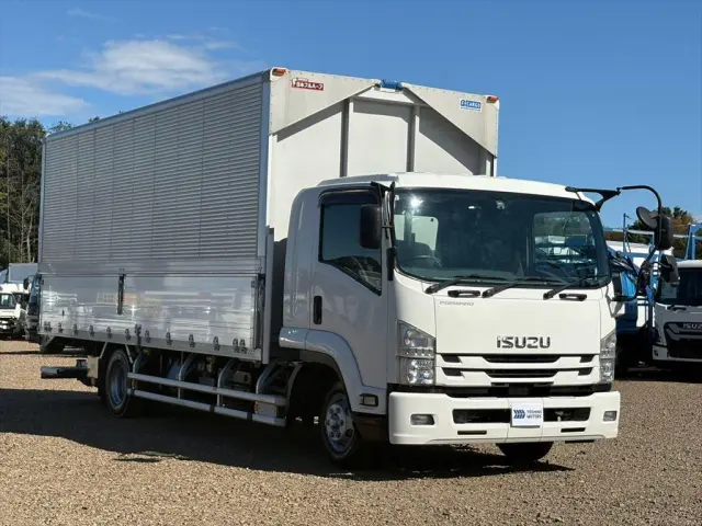 いすゞ フォワード 2RG-FRR90T2(2WD)の写真2