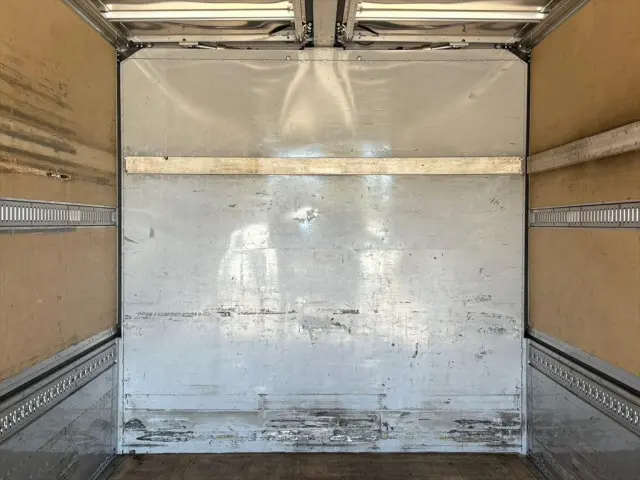 いすゞ フォワード 2RG-FRR90T2(2WD)の写真7