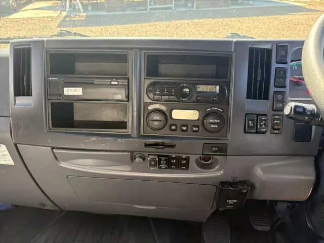 いすゞ フォワード 2RG-FRR90T2(2WD)の写真22