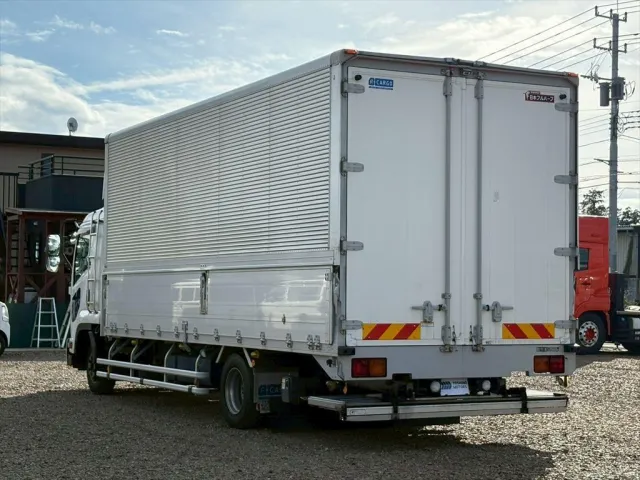 いすゞ フォワード TKG-FRR90T2(2WD)の写真3