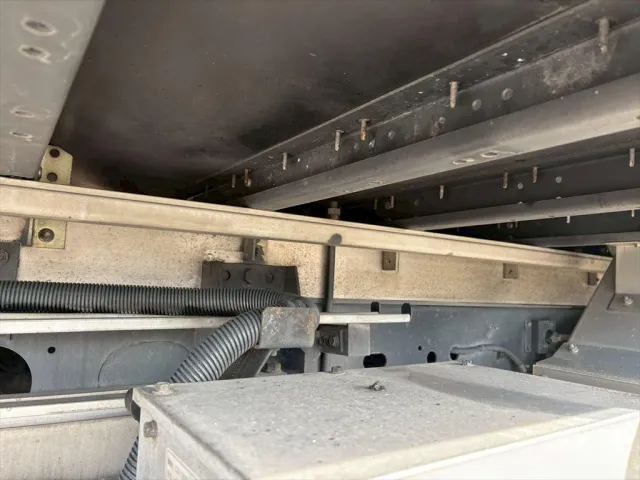 いすゞ フォワード TKG-FRR90T2(2WD)の写真16