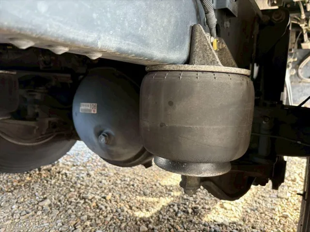 いすゞ フォワード TKG-FRR90T2(2WD)の写真17