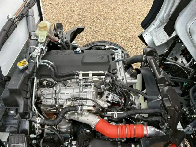 三菱 キャンター 2RG-FBA20(2WD)の写真20