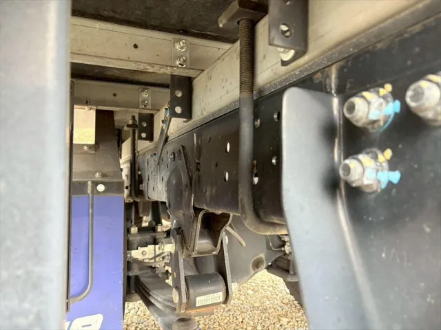 いすゞ エルフ 2RG-NLR88AN(2WD)の写真15