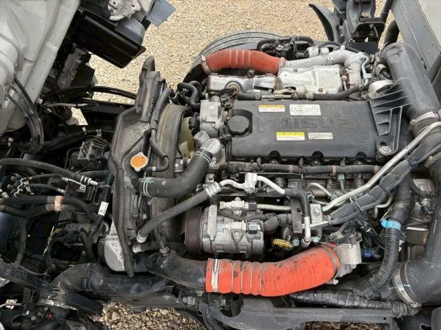 いすゞ エルフ 2RG-NLR88AN(2WD)の写真19