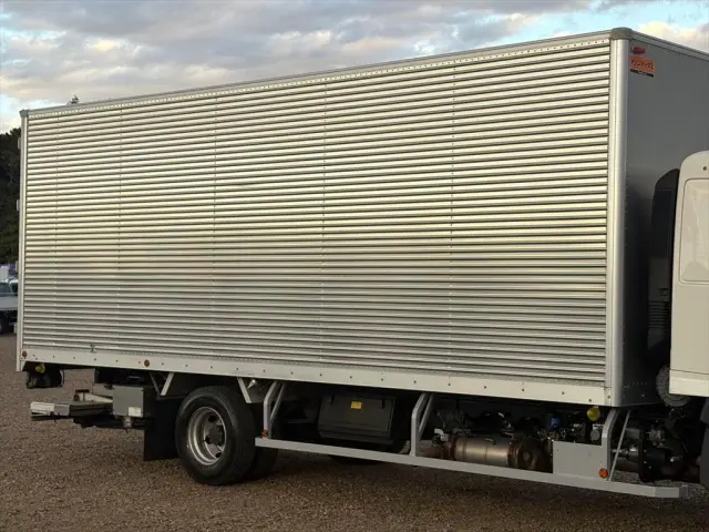 日野 レンジャー 2KG-FD2ABA(2WD)の写真5