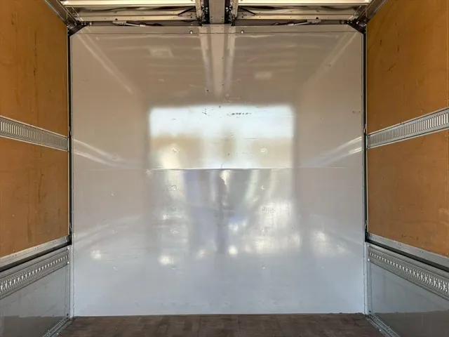 いすゞ フォワード 2RG-FTR90V4(2WD)の写真7