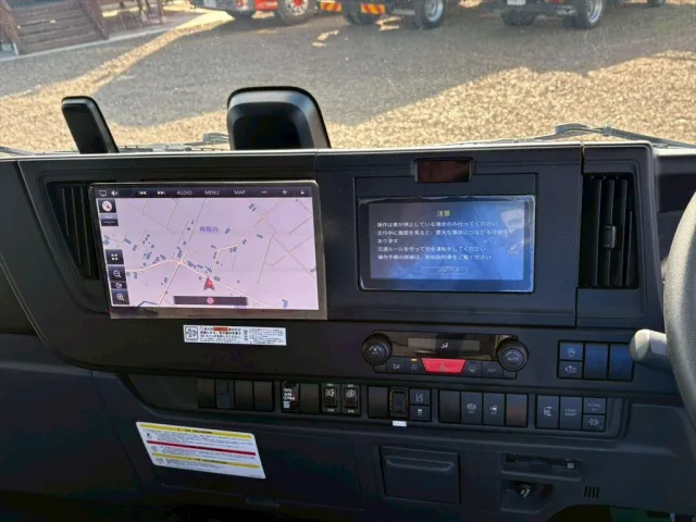 いすゞ フォワード 2RG-FTR90V4(2WD)の写真22