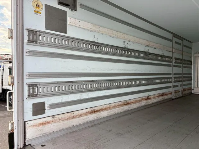 日野 レンジャー 2KG-FC2ABG(2WD)の写真9