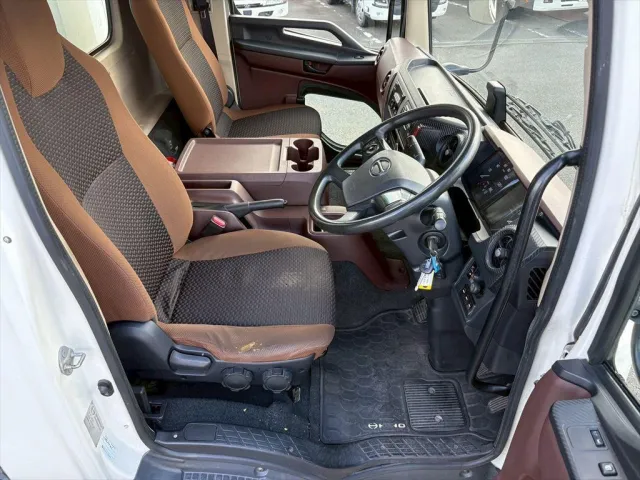 日野 レンジャー 2KG-FC2ABG(2WD)の写真21