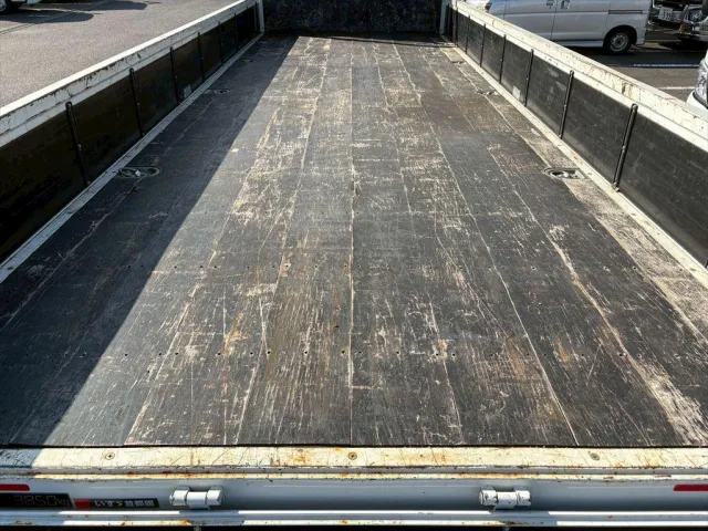 いすゞ フォワード 2PG-FRR90S2(2WD)の写真8