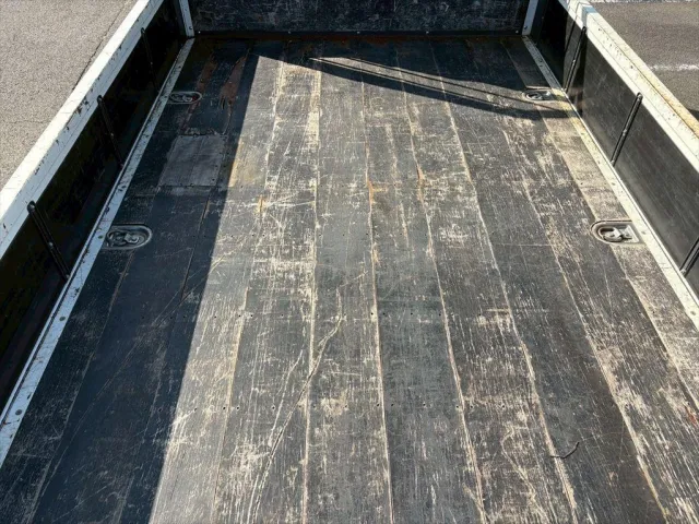 いすゞ フォワード 2PG-FRR90S2(2WD)の写真11