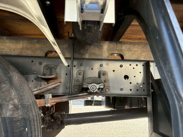 いすゞ フォワード 2PG-FRR90S2(2WD)の写真17