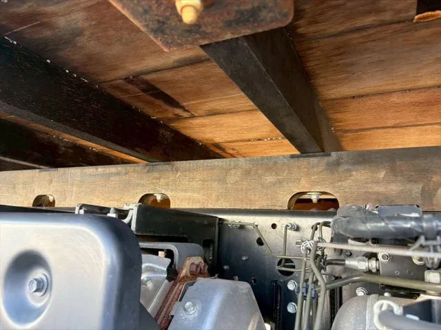 いすゞ フォワード 2PG-FRR90S2(2WD)の写真18