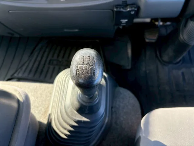 いすゞ フォワード 2PG-FRR90S2(2WD)の写真23