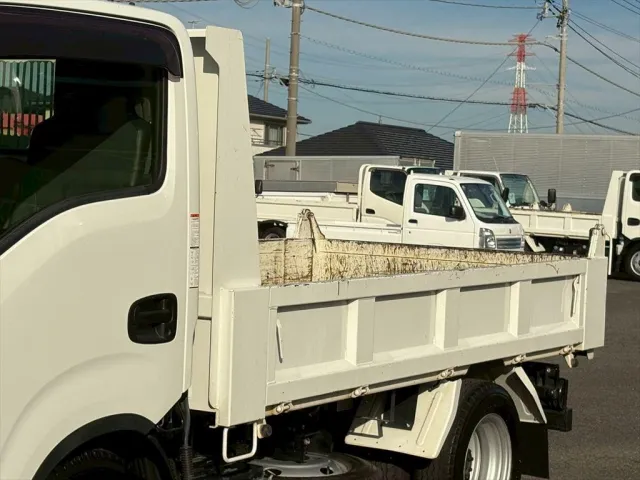 いすゞ エルフ 2RG-NKR88AT(2WD)の写真6